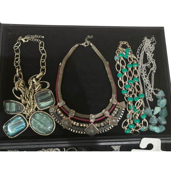 Chico’s, Joan Rivers, J.Crew & More Designer Necklace Lot (25pcs Mixed Styles) - Picture 6 of 7